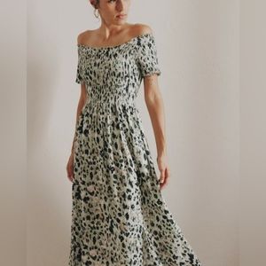 Hem & Thread Maxi Dress size L